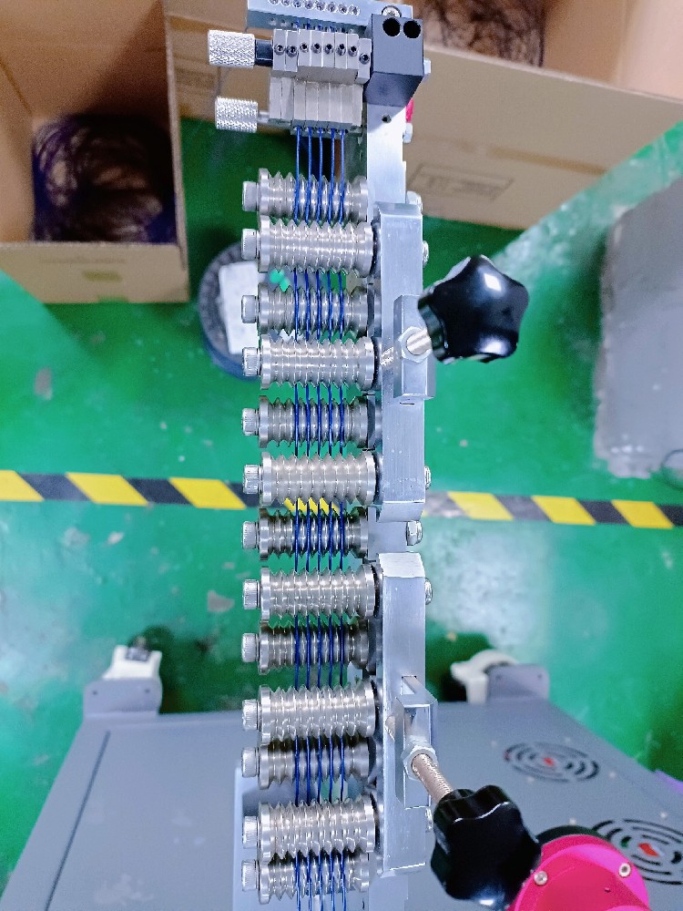 全自動(dòng)排線打端機(jī)，單頭自動(dòng)打端機(jī) 全自動(dòng)打端機(jī)雙頭，全自動(dòng)單頭打端粘錫機(jī)